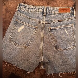Wrangler cut off jean shorts
